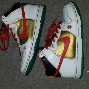 VINTAGE Nike Dunk Hi Money Cats